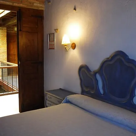 Hostal Corral Mayor *